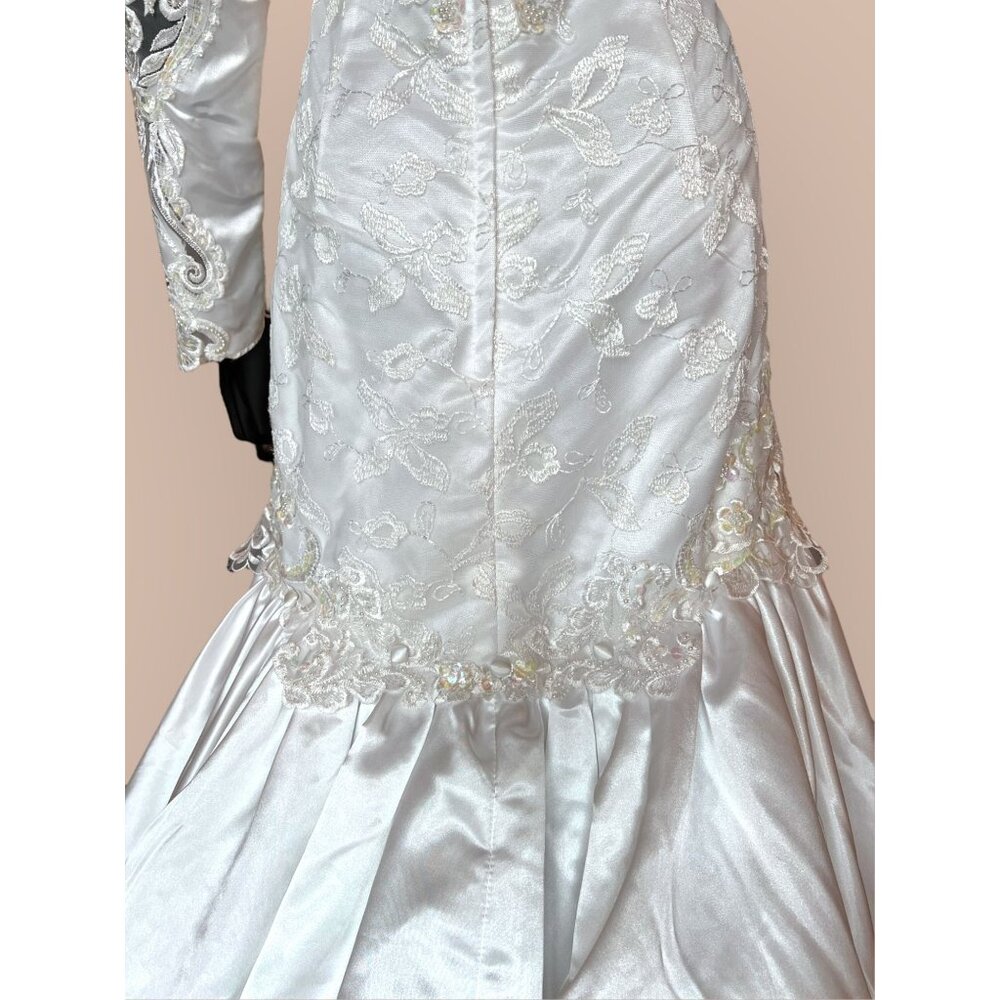 Vintage 90s Lace Sleeve High Neck Wedding Gown - Picture 8 of 8